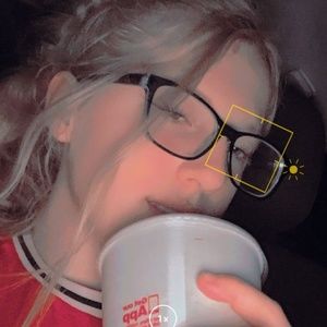 Meet your Posher, Skyla